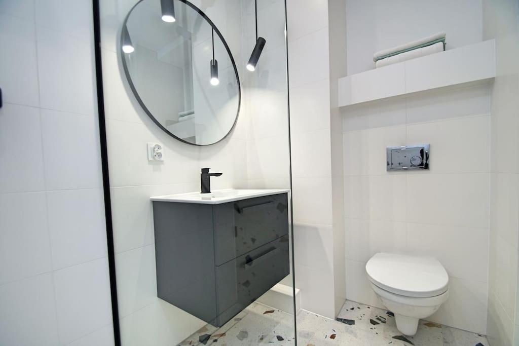 Apartament Korfantego Citycentre Z Widokiem Na Spodek คาโตวีตเซ ภายนอก รูปภาพ