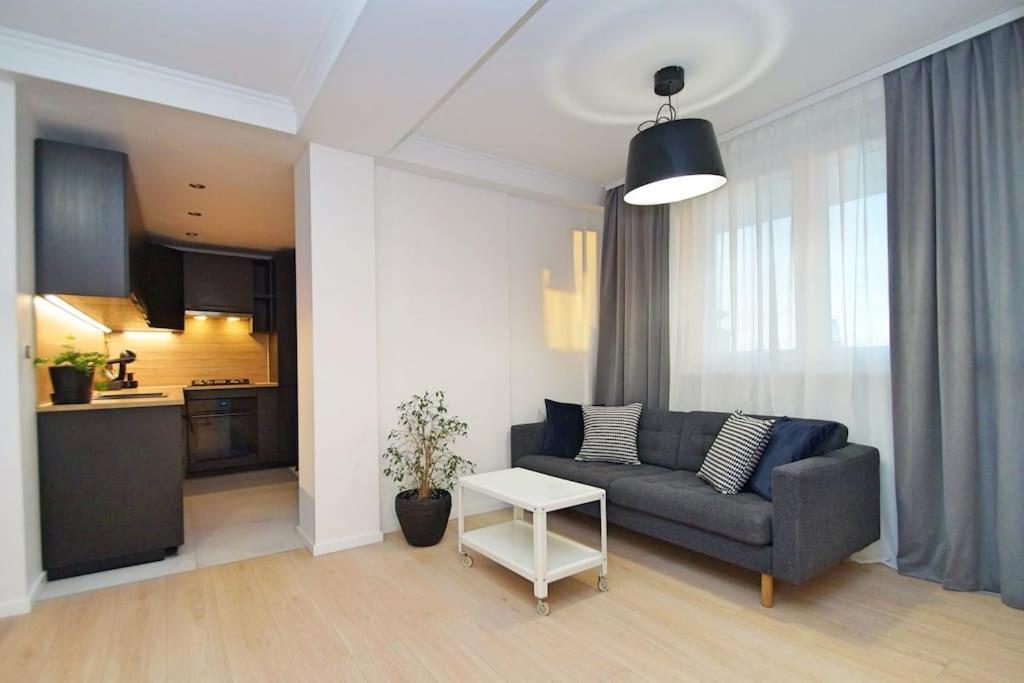 Apartament Korfantego Citycentre Z Widokiem Na Spodek คาโตวีตเซ ภายนอก รูปภาพ